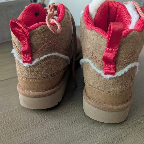 UGG Highland Hi Heritage Sneakers New! Size 8 - Picture 4 of 13